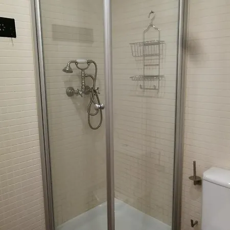 18 Torres El Pilar Apartament Saragossa